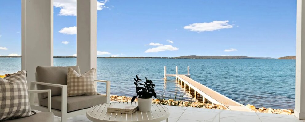 Lake Macquarie waterfront holiday home with serene lake view